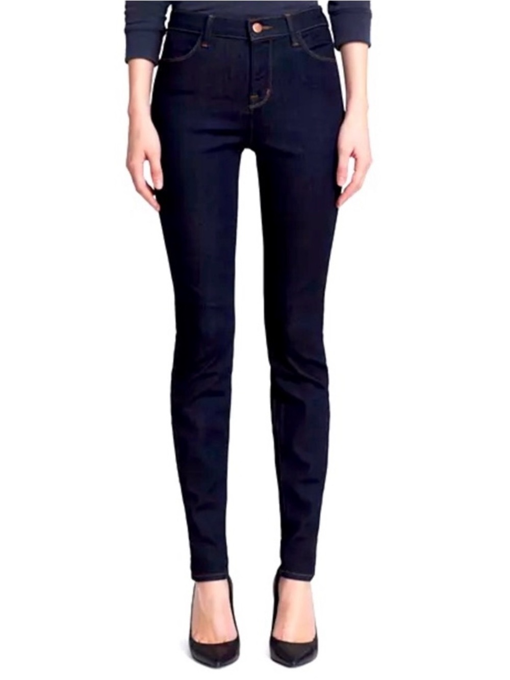 Skinny Leg Jeans In After Dark Wash